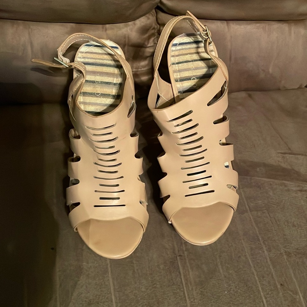 Tan wedges